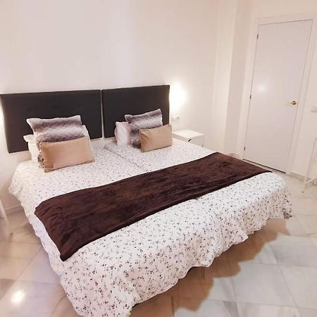 Fan Rooms Duquesa Малага Екстериор снимка